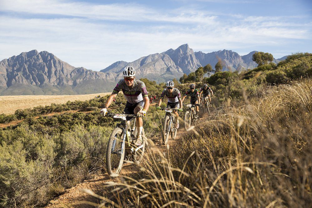 2024 Cape Epic Stage 1: Sprint Malfunction Separates the Victors by a Hair as Feng Kuanjie and Zhu Jun Secure Sixth Place -illustration-8