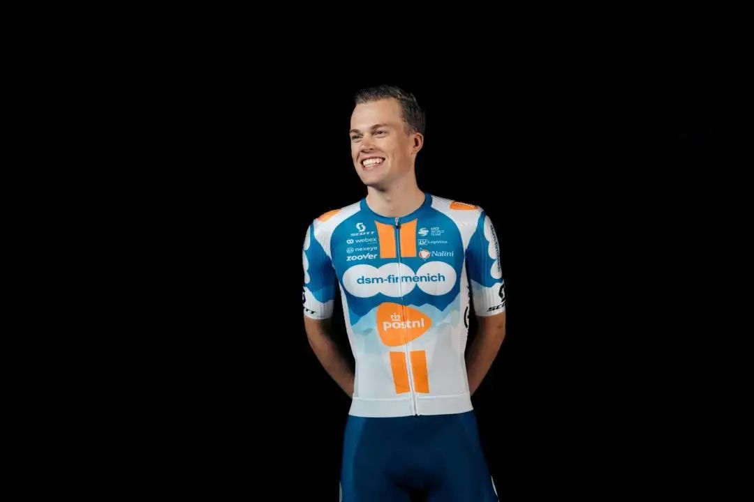 New Kit Unveiled: DSM-Firmenich PostNL Team Reveals 2024 Identity -illustration-2