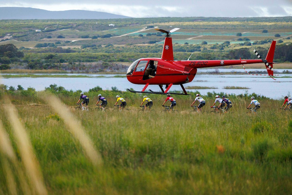 2024 Cape Epic Stage 1: Familiar Script for Elites, Chinese Riders on the Podium for the First Time -illustration-