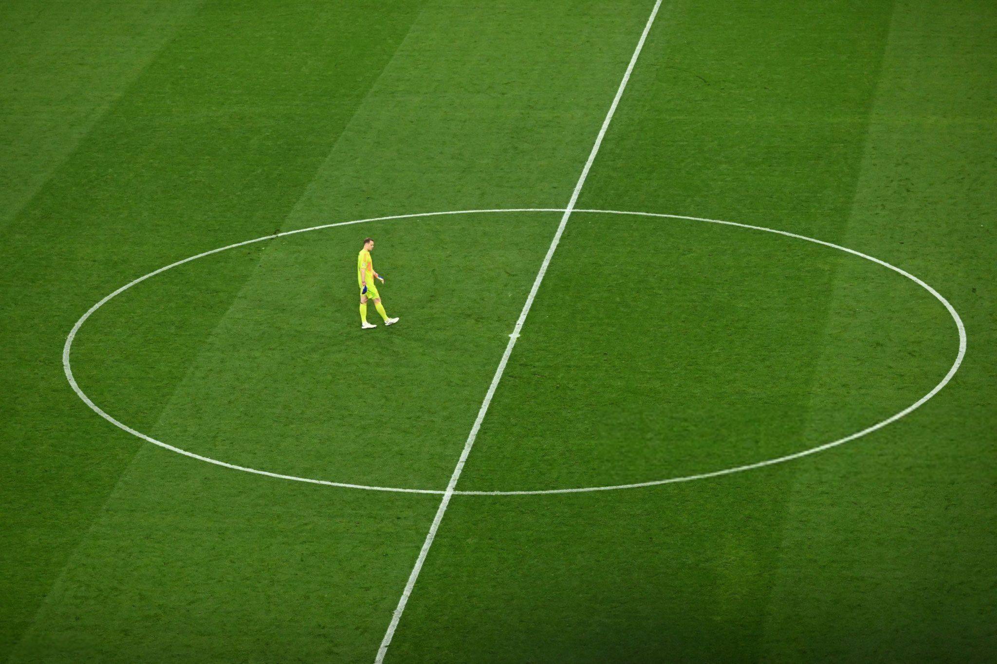 Fun Images from Today’s Euro Match: This is Neuer against Scotland, Apparently -illustration-