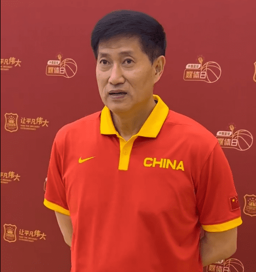 U17 Chinese National Team Coach Li Xiaoyong: Does Not Recommend Talented Players Going Abroad; Lack of Self-Discipline Could Lead to Poor Foundation -illustration-