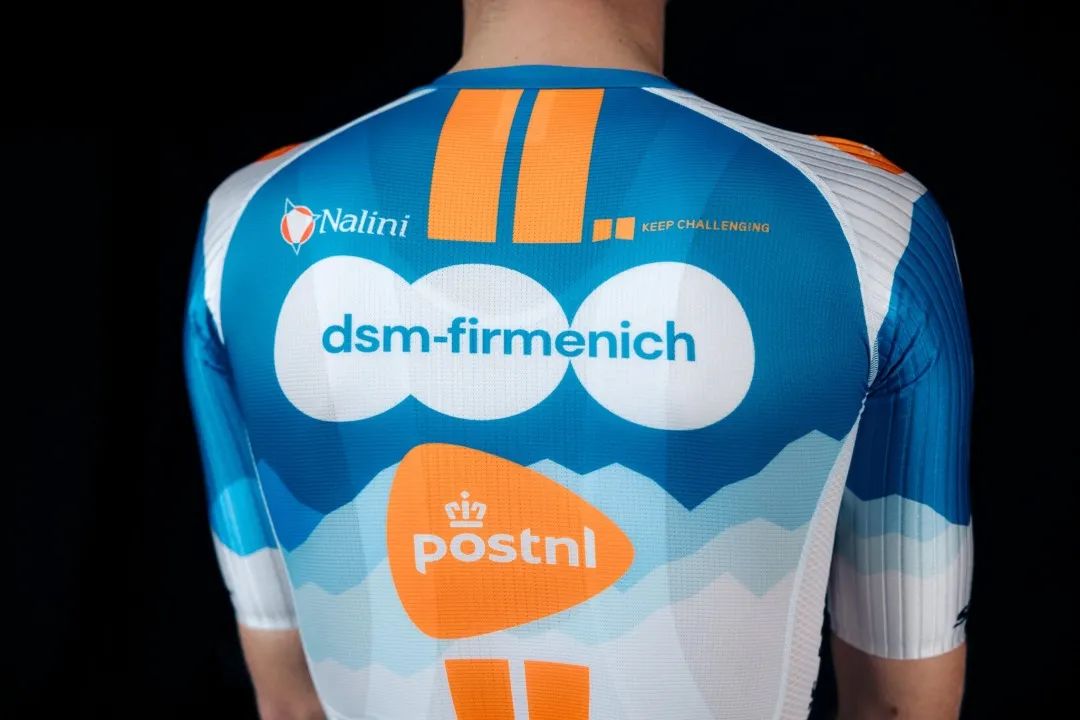 New Kit Unveiled: DSM-Firmenich PostNL Team Reveals 2024 Identity -illustration-4