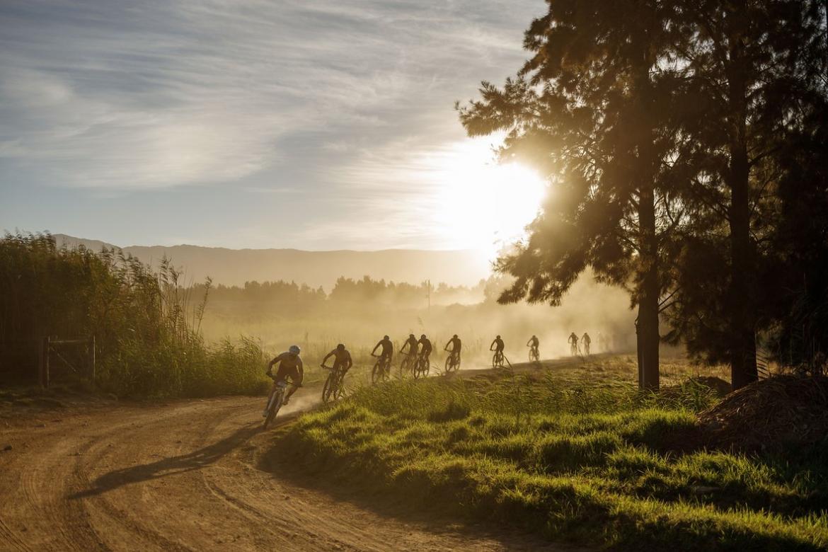 2024 Cape Epic Stage 1: Sprint Malfunction Separates the Victors by a Hair as Feng Kuanjie and Zhu Jun Secure Sixth Place -illustration-