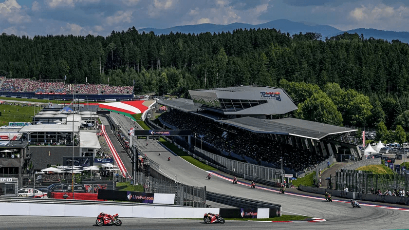 Immerse yourself in the Austrian GP at the Red Bull Ring