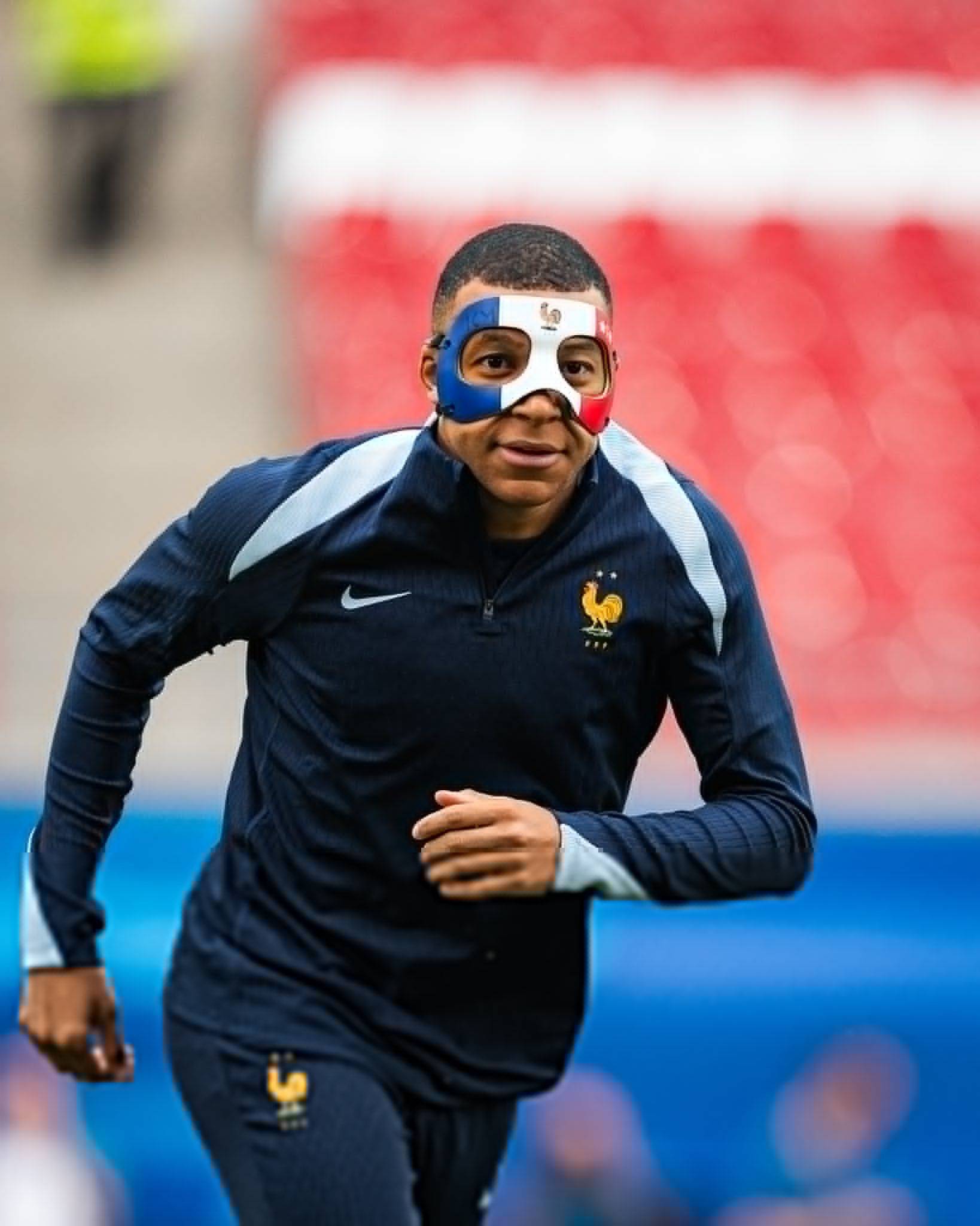 Ninja Turtles Inspired! Mbappé Shows Up at Training with a France-Colorful Mask -illustration-