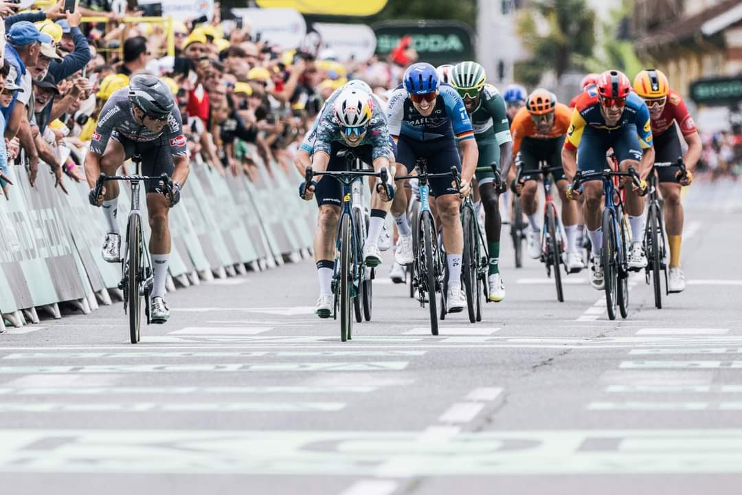 Stage 13 of the 2024 Tour de France: A Clean Cut Victory, Philipsen Returns with Force -illustration-11