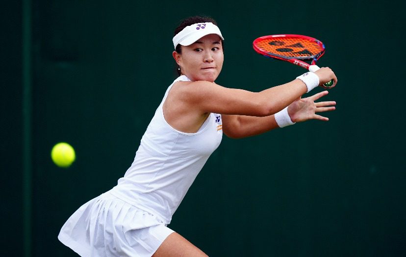 Zhu Lin: Wimbledon Breakthrough Journey, Accompanied by YONEX -illustration-