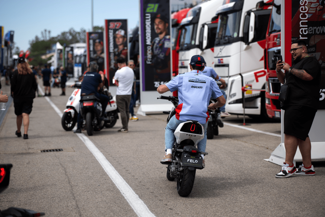 MotoGP Silhouette: The FELO FW-06 Scooter in the Paddock -illustration-1