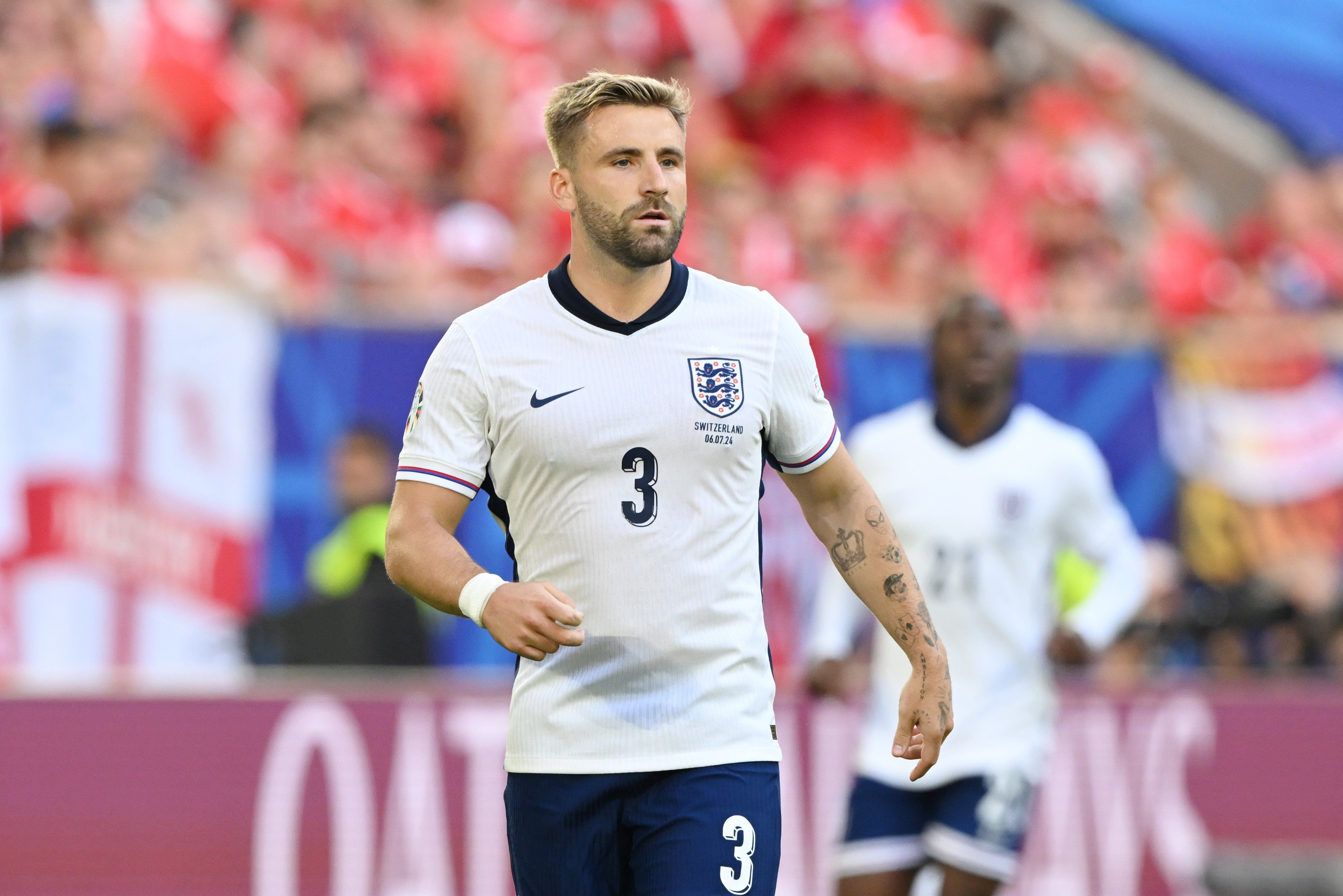 Luke Shaw: Southgate Proud of Us, I Apologize to the Fans -illustration-