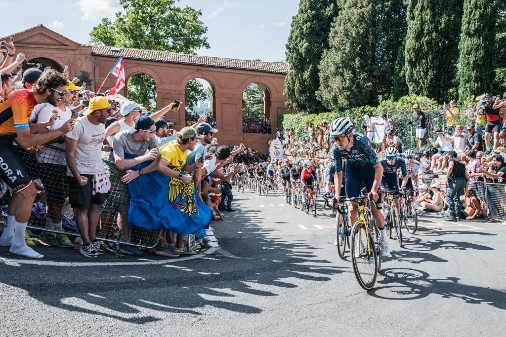 2024 Tour de France Stage 2: Van Aert’s Bold Move Seals the Victory -illustration-7