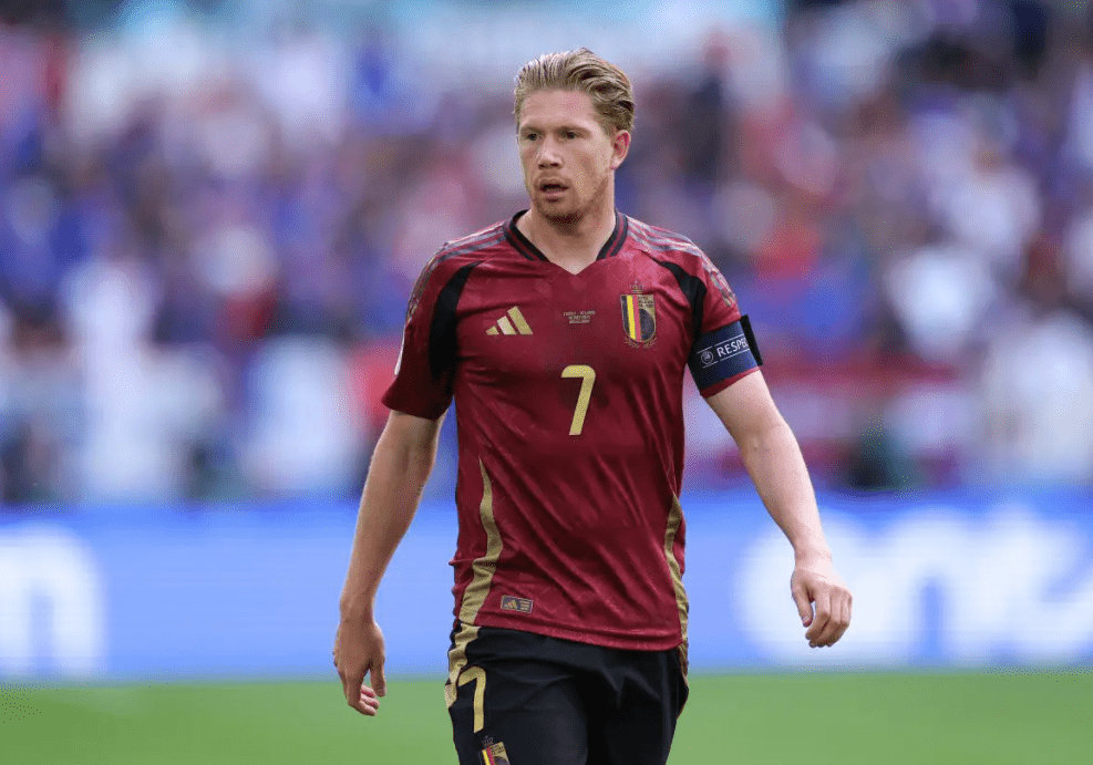 Foreign Media: De Bruyne Holds the Cards for Summer 2024 Transfer to Saudi Arabia; Saudi League’s Football Director Was Behind His Move to Chelsea -illustration-