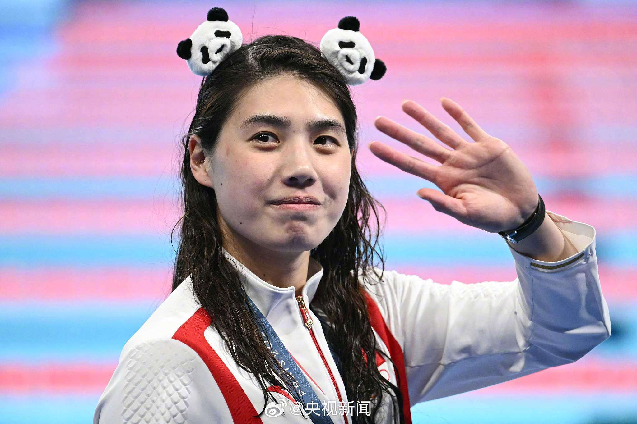 Zhang Yufei: I Don’t Know Whether to Be Happy or Not—Pleased with the Medal Count, but They’re All the Same Color -illustration-