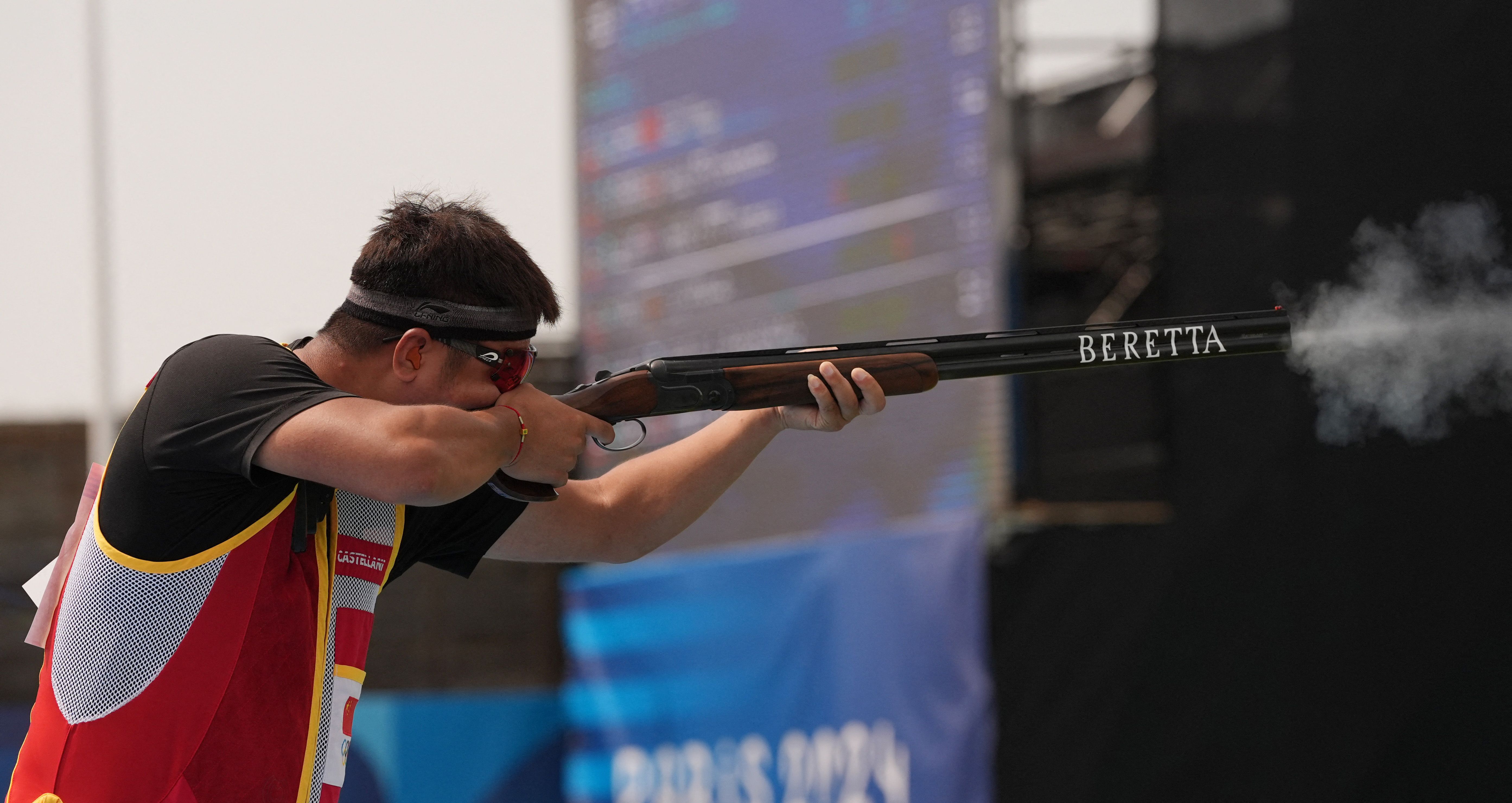 Men’s Double Trap Shooting Final: Chinese Competitor Qi Ying Claims Silver Medal -illustration-1