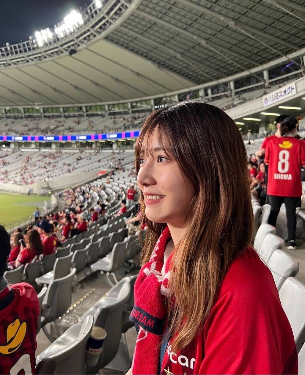 J.League Beautiful Fans Tour: Graceful, Genuine, with Smooth and Well-Proportioned Features -illustration-