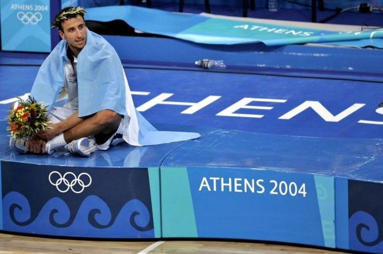 Forever in History! Ginóbili Shares Photos Recalling the Day Argentina’s Men’s Basketball Team Won the Olympic Gold -illustration-2