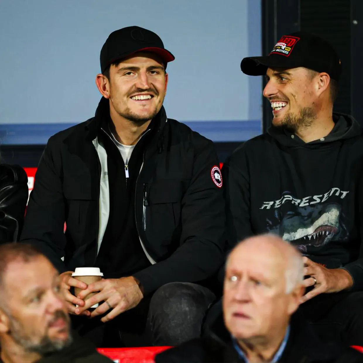 Mood is good! Maguire appears at the League Two match to watch his brother’s performance -illustration-