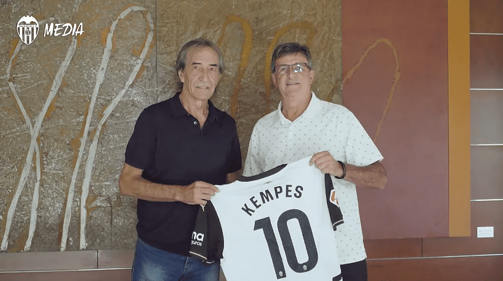 Two consecutive losses to start the season! Valencia legend Kempes slams club owner Peter Lim -illustration-