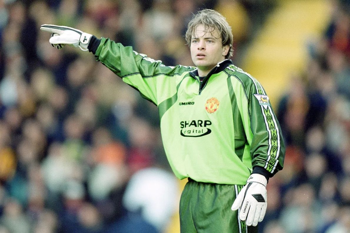 Not Anthony? Scholes: The worst signing in Manchester United’s history is Bosnich This goalkeeper can’t even kick the ball past the halfway line -illustration-