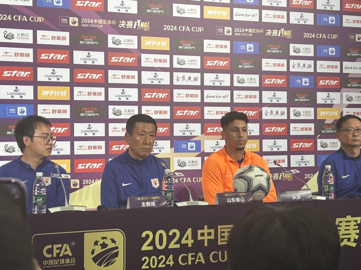 Cui Kangxi: It's Really Remarkable That We've Made It All the Way to the Final, and Gao Zhunyi Is Recovering Well