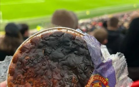 Burned! Manchester United Fans Mock: Pies at Old Trafford as Bad as Ten Hag