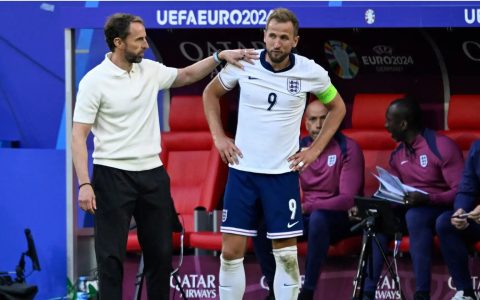 Famous Journalist: Kane Should Leave Along with Southgate, Beckham and Rooney Were Also Abandoned at This Age