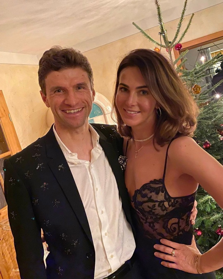 Müller Gifts Wife a Million-Euro Private Jet, Marital Troubles Rumors Likely to Subside