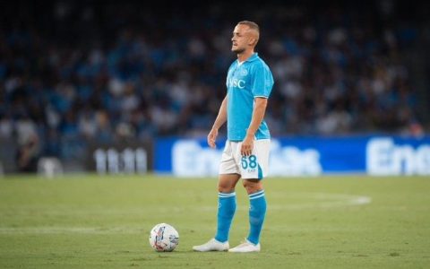 Official: Napoli Midfielder Lobtevka Suffers Muscle Strain, Will Miss This Weekend's League Match